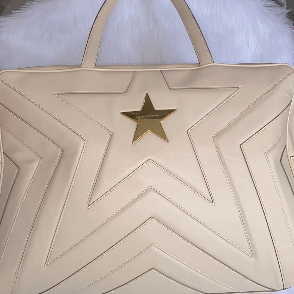 Stella Star Overnight Duffle - Picture 4 of 12